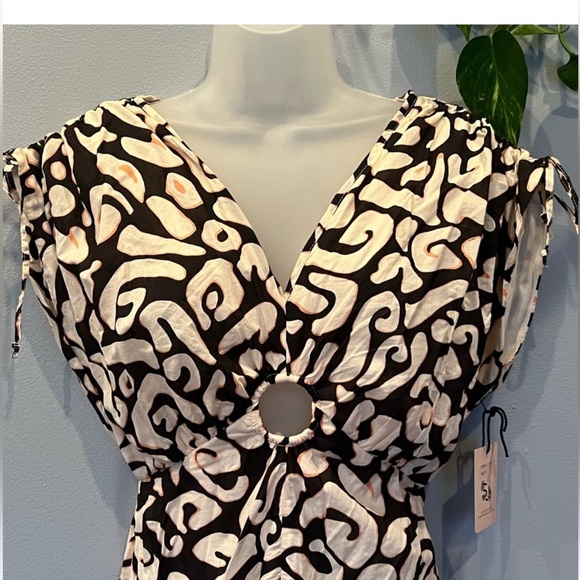 SINCERELY JULES Black and Cream Fit and Flare Midi Dress with Tie Front/size S - Picture 13 of 13